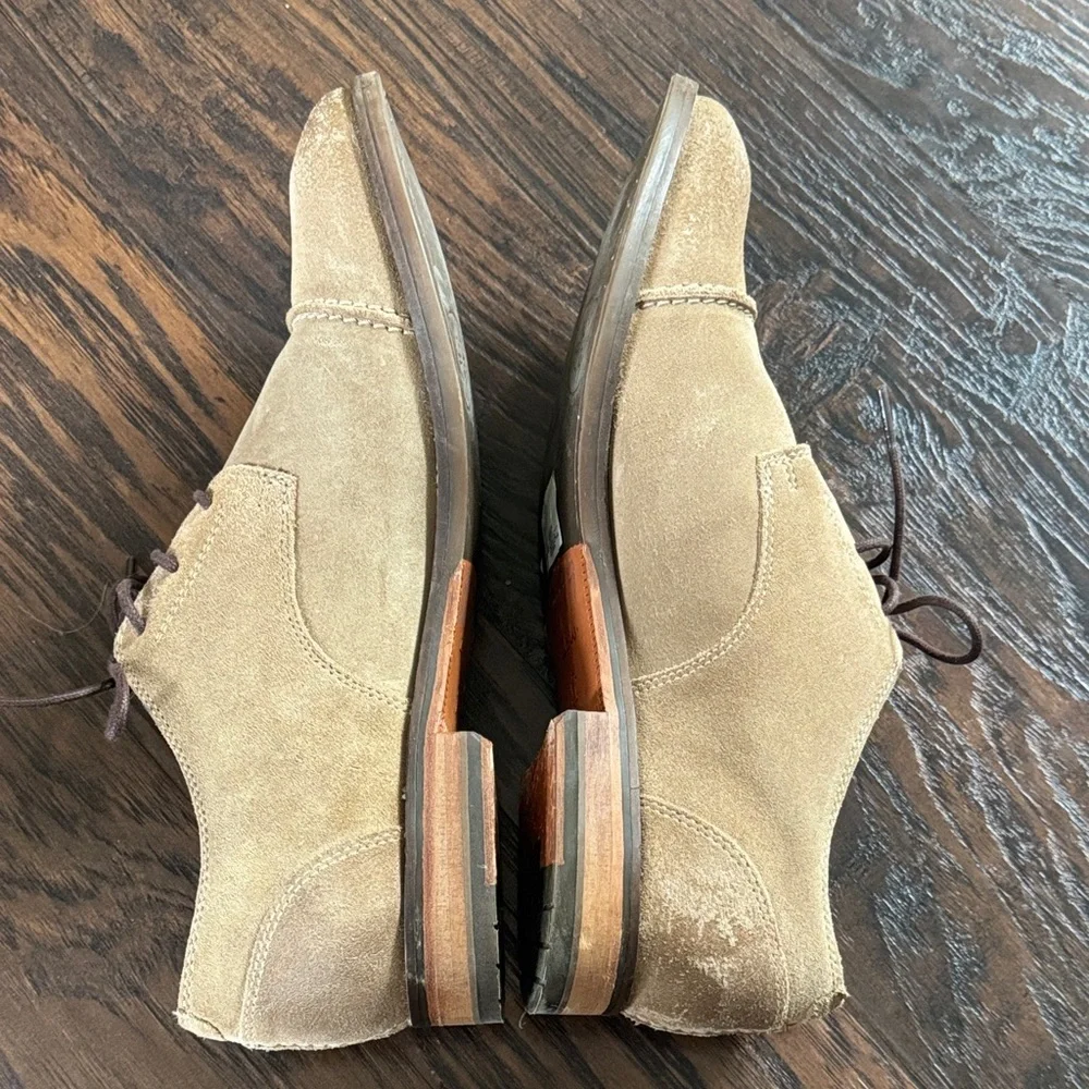Clarks 1825 Collection Exton Cap LaceUp Oxfords Taupe Suede, Men Sz 11, Like New